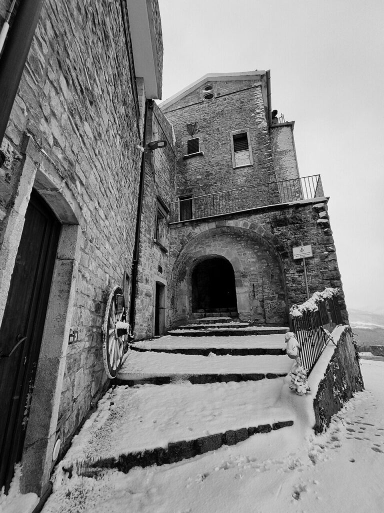 L'Arco dei Provenzali, antica porta di Celle di San Vito